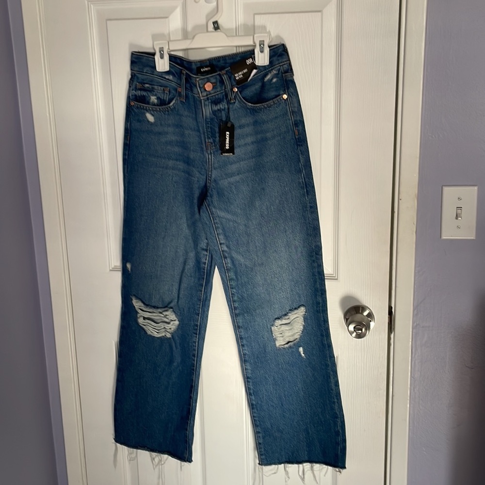 Express 90s ankle boot mid rise jeans, never worn before with tags